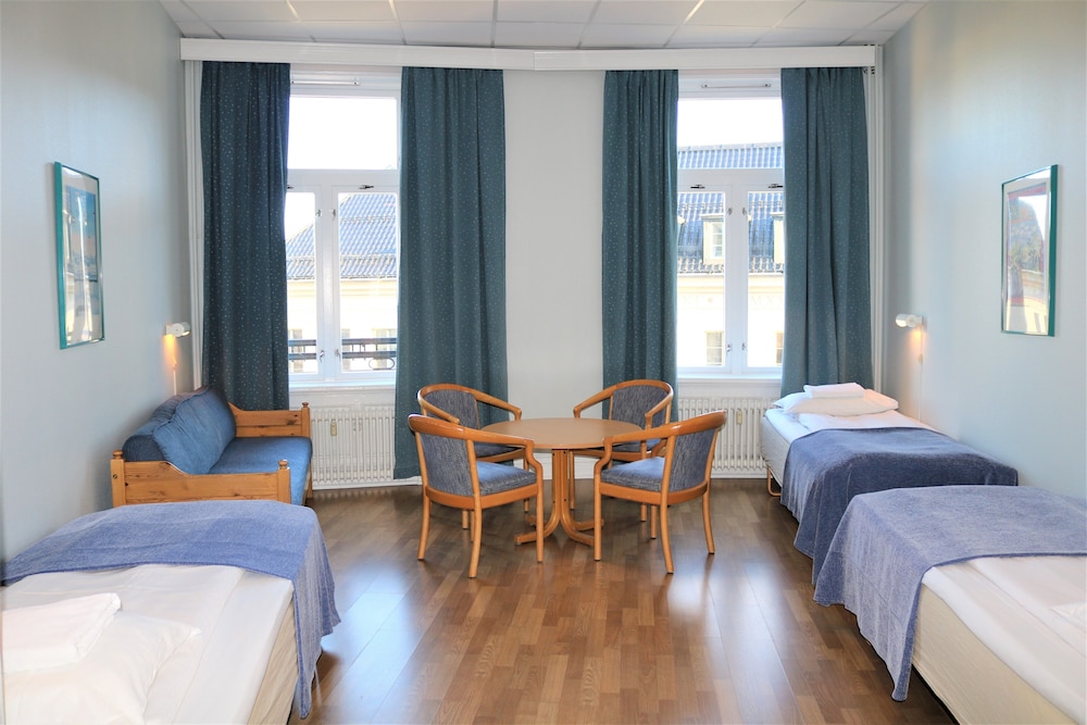 Room, Quadruple, 3 Beds, Shared Bathroom, Sofa