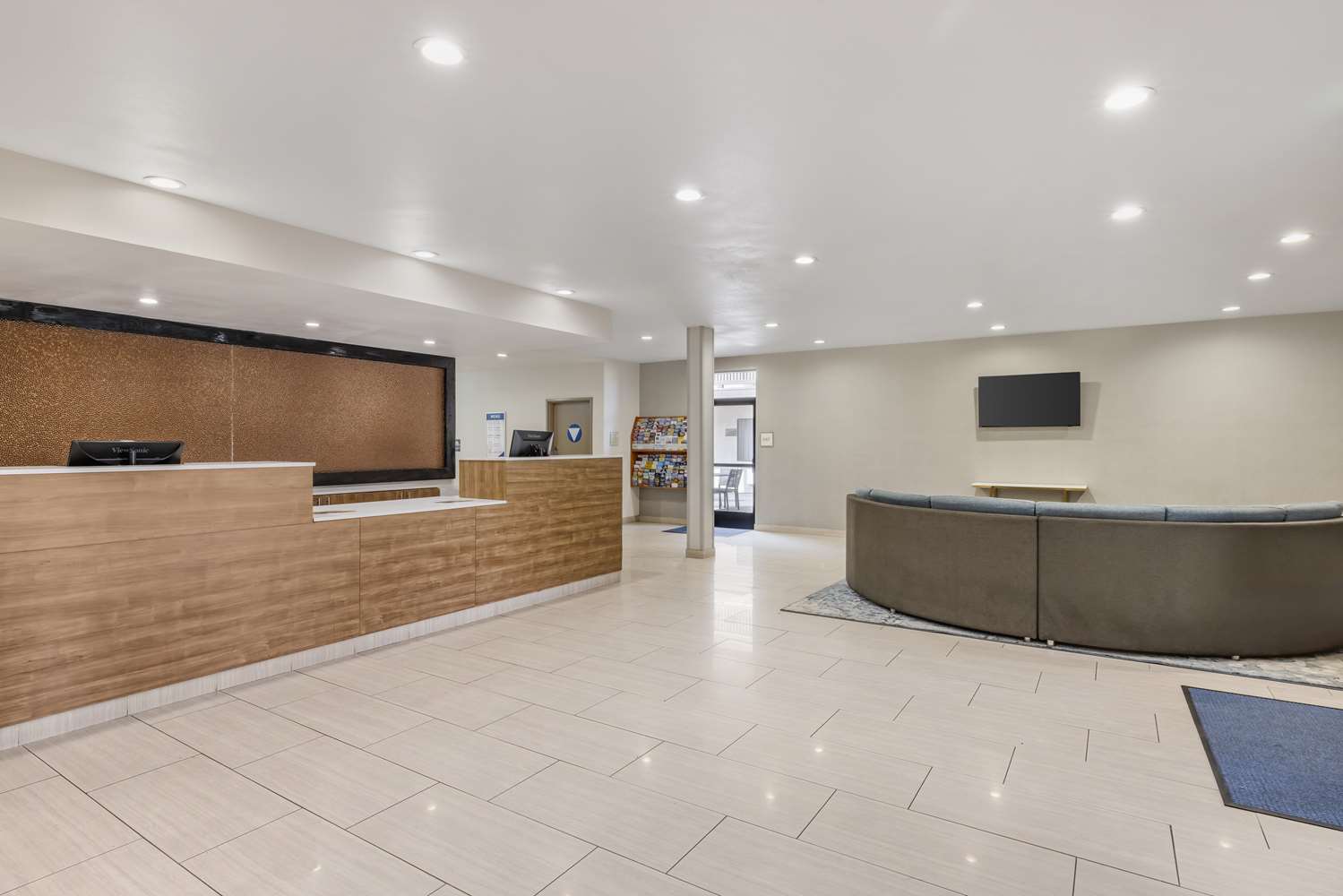 Best Western Carlsbad by the Sea 4/20
