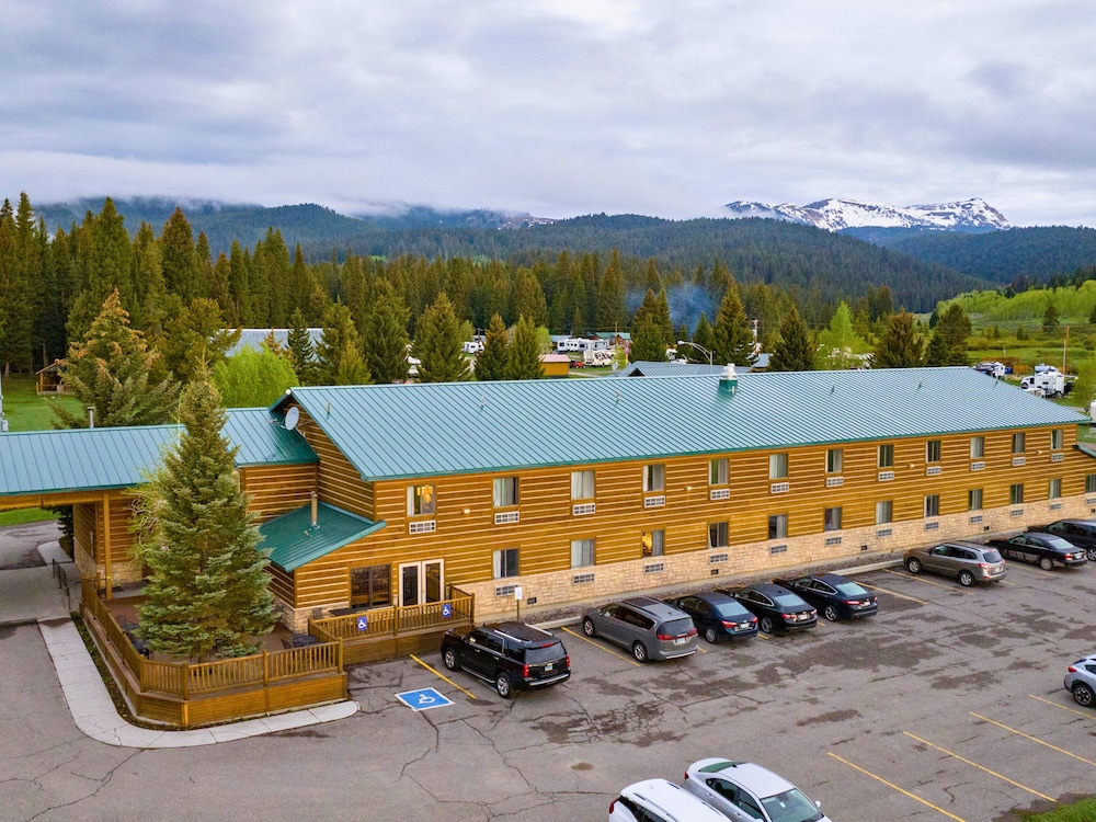 Mountain Vista Hotel 52/76