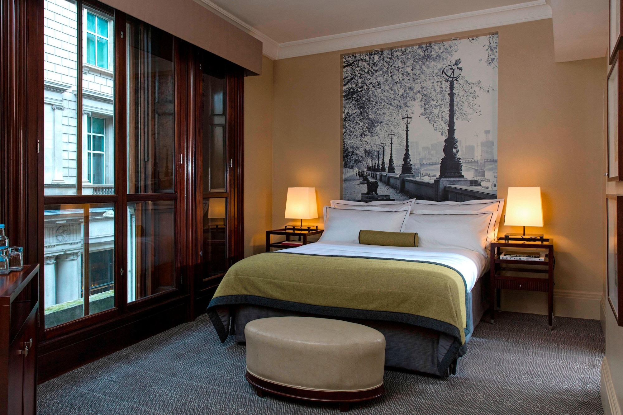 1 BEDROOM, EXECUTIVE, SUITE, CORNER