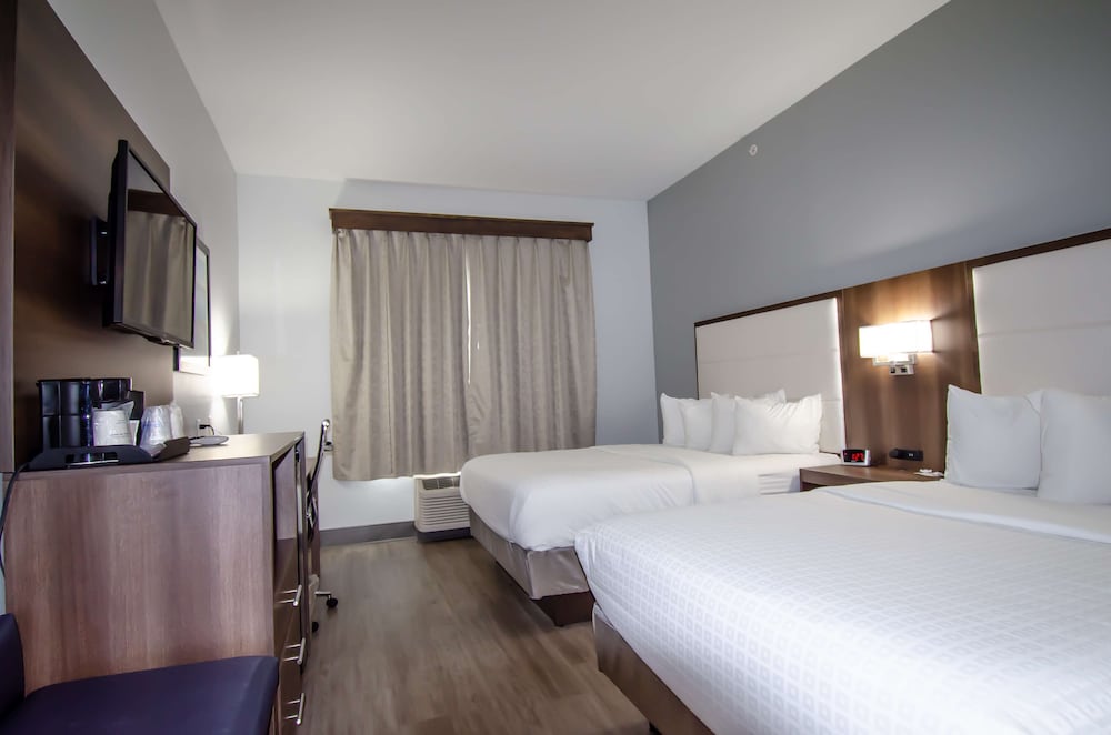 Best Western Plus First Coast Inn & Suites 17/53
