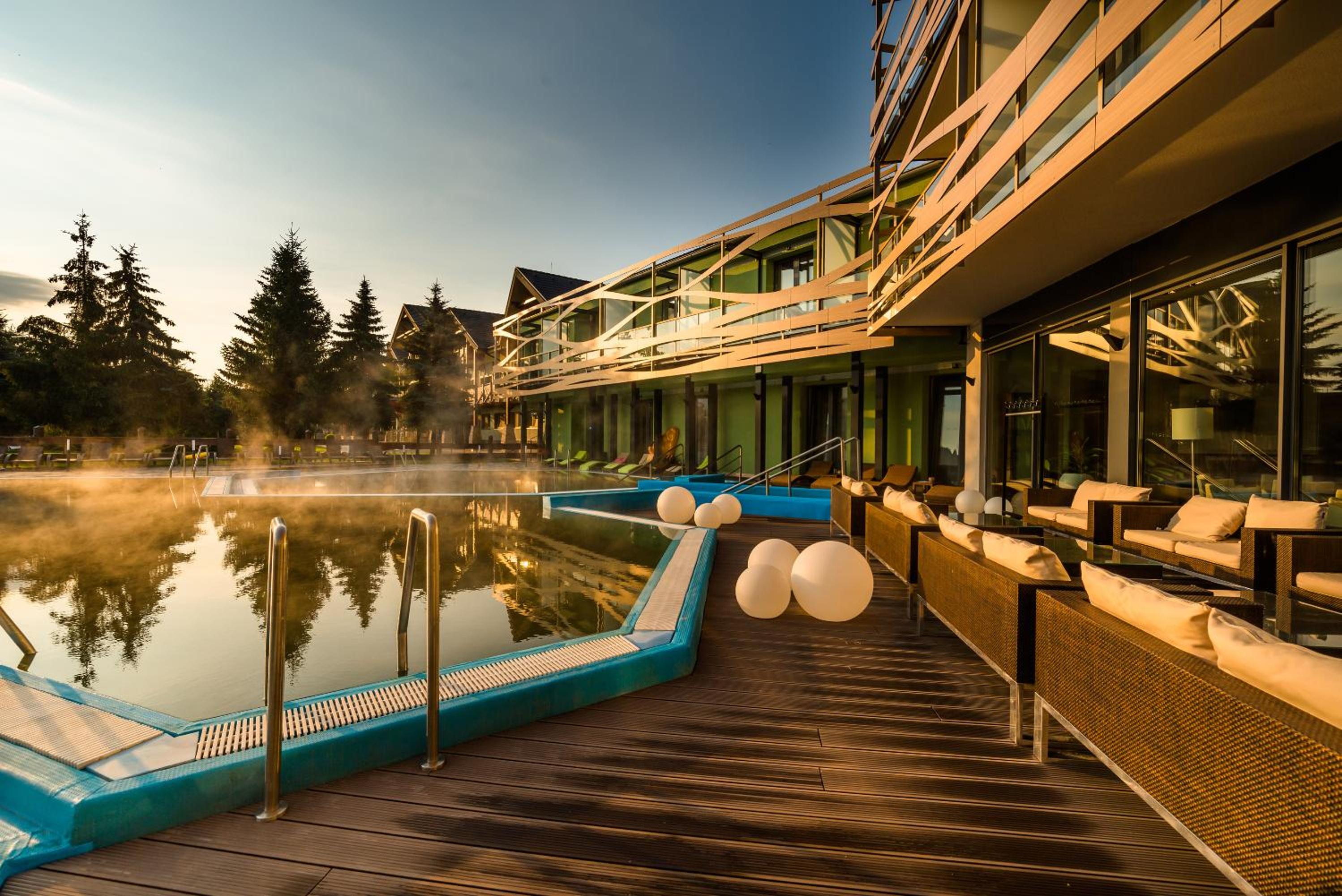 Galeria Hotel Thermal Besenova 28/51