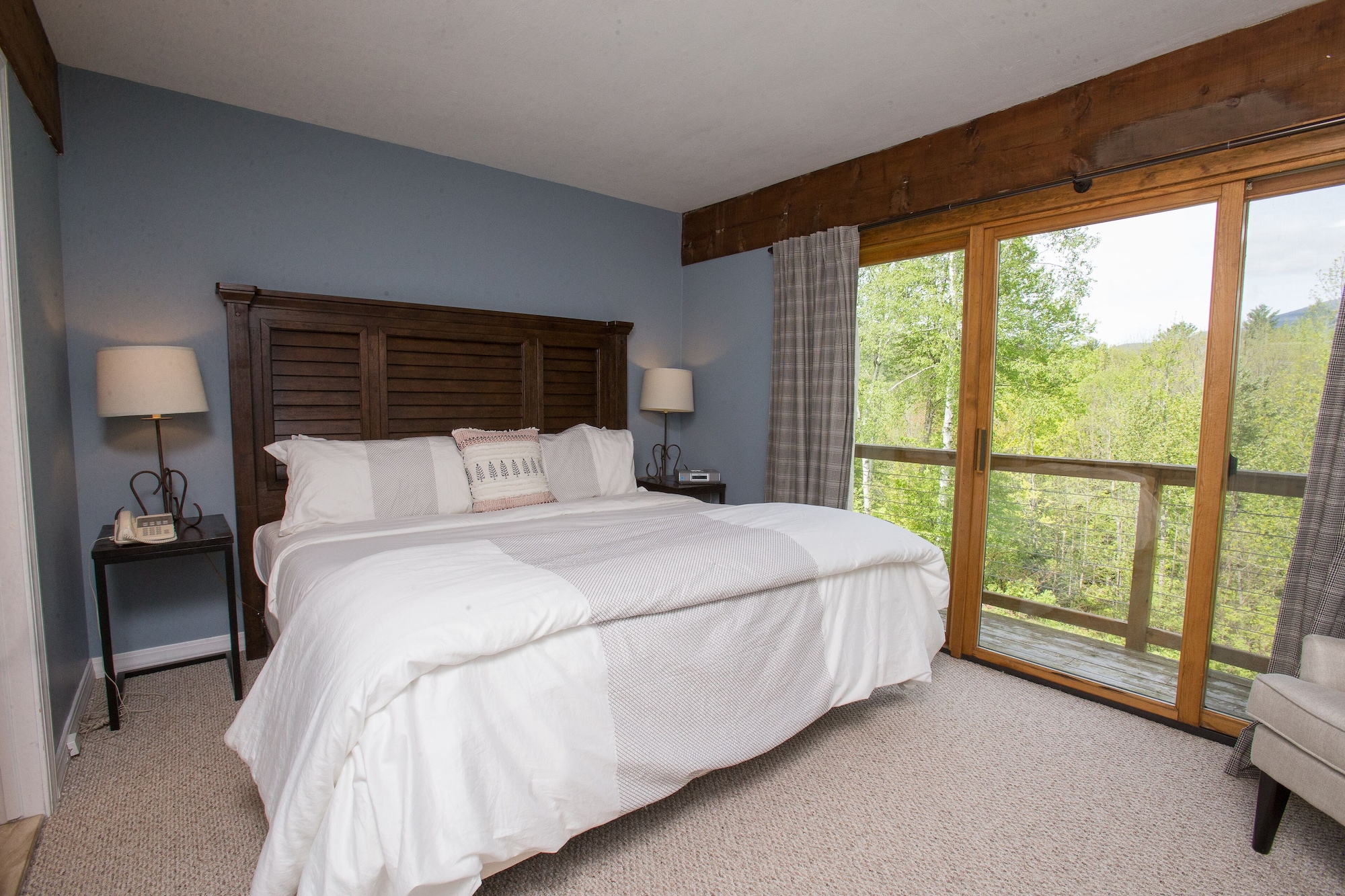 2 Bedrooms, Resort, Home, 1 King and 2 Queen Beds