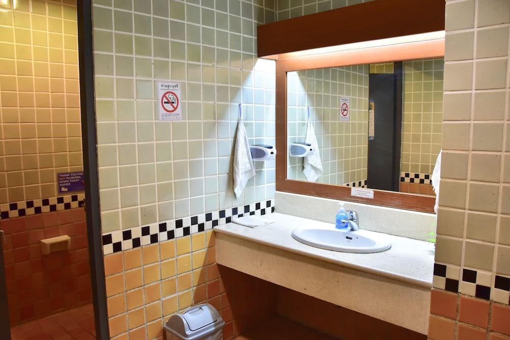Bhiman Inn 48/51