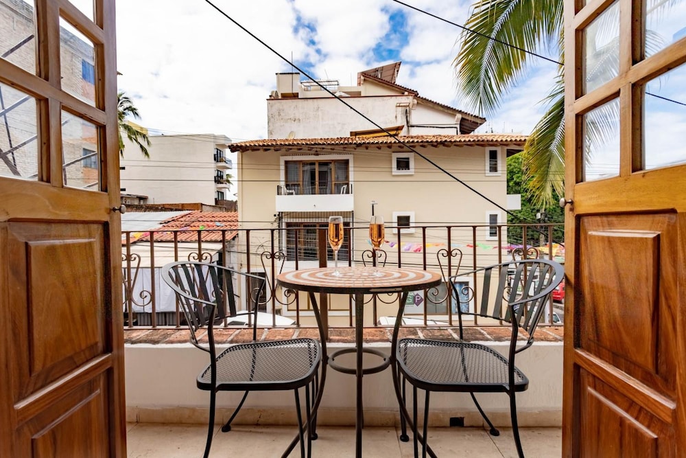 Olas Altas Suites 30/44