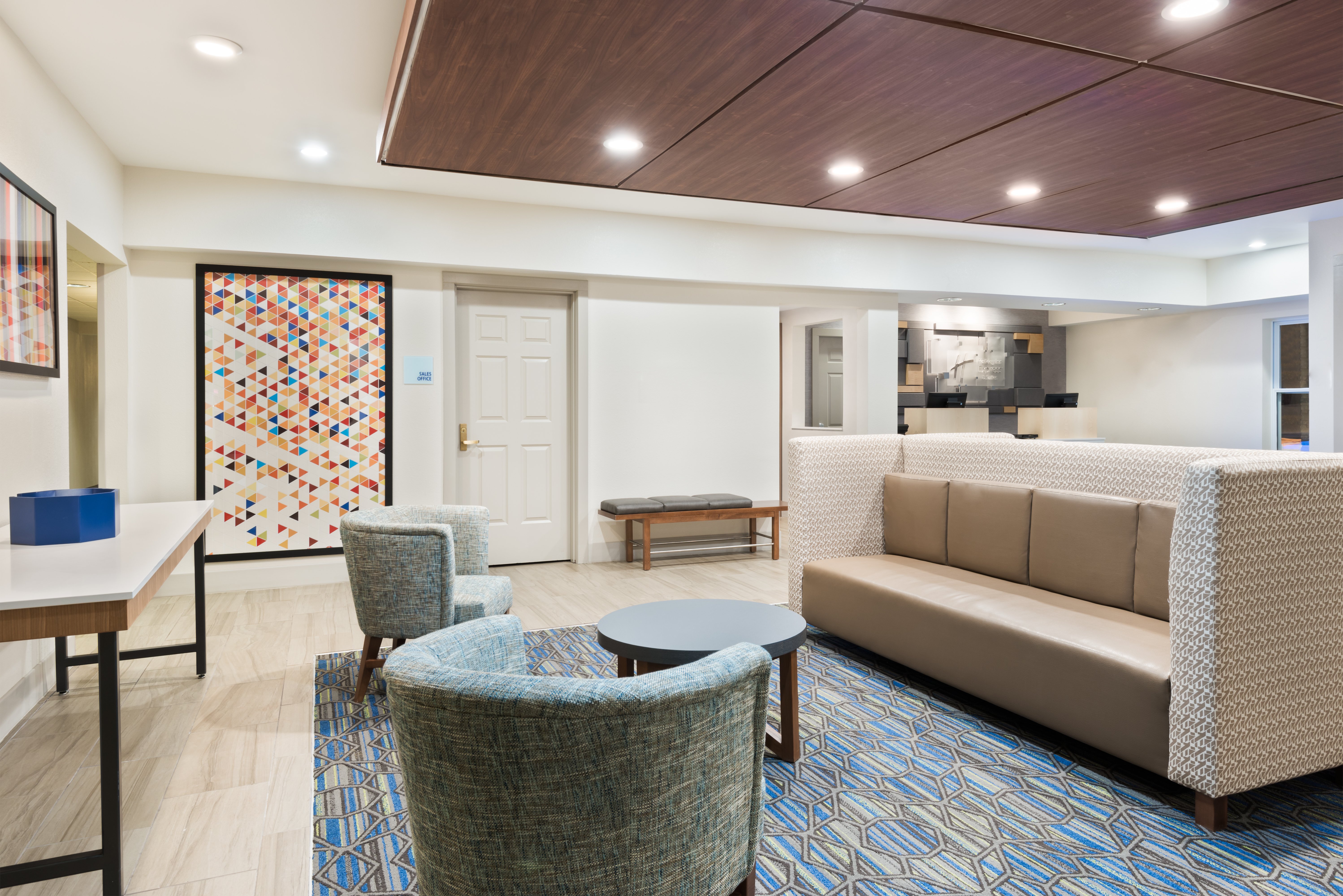 Holiday Inn Express And Suites Columbus Airport East 27/46