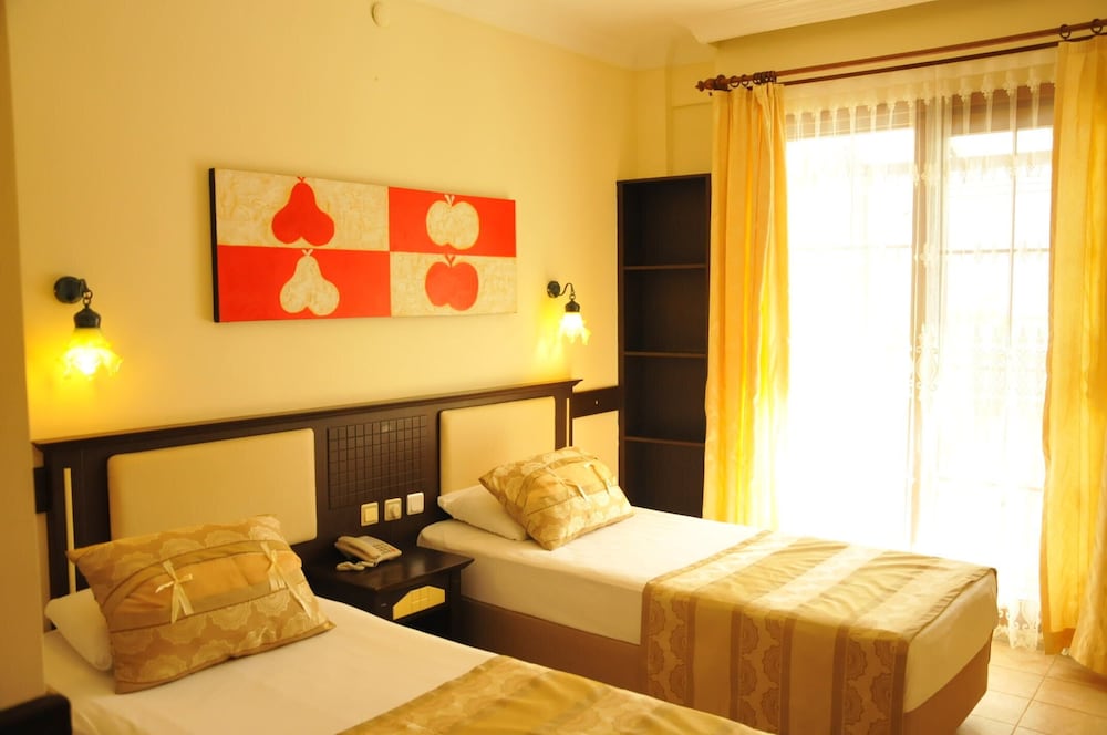 TELMESSOS HOTEL 25/58