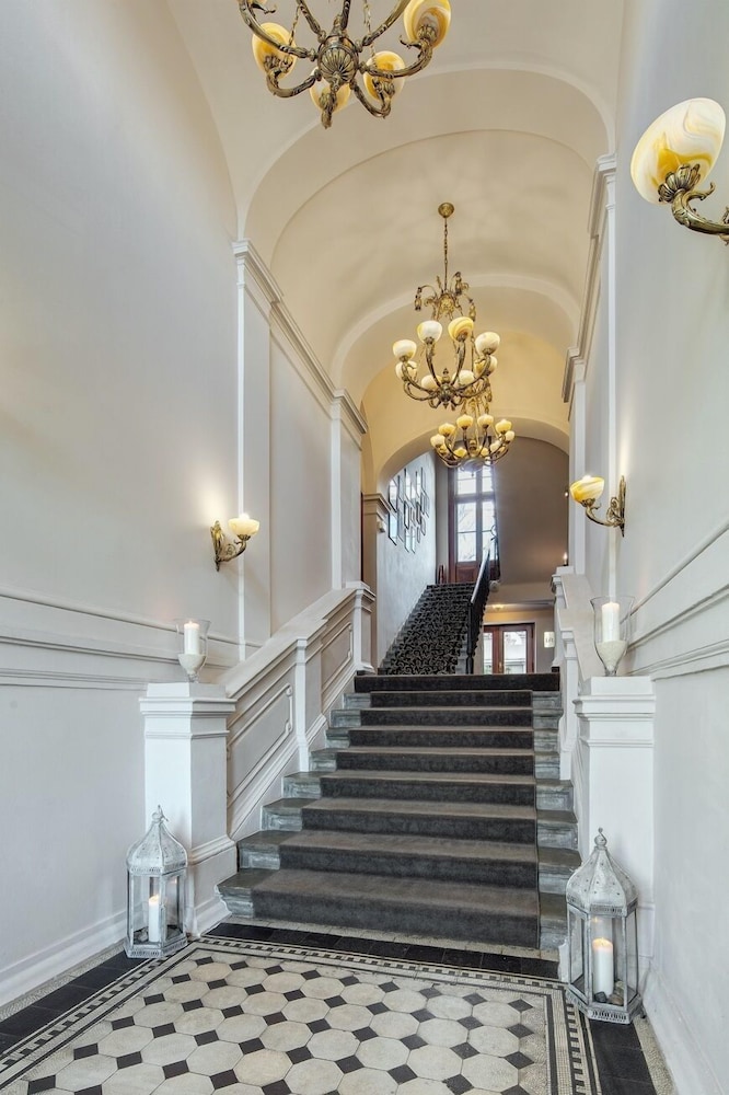 Boutique Hotel Klarov 25/72