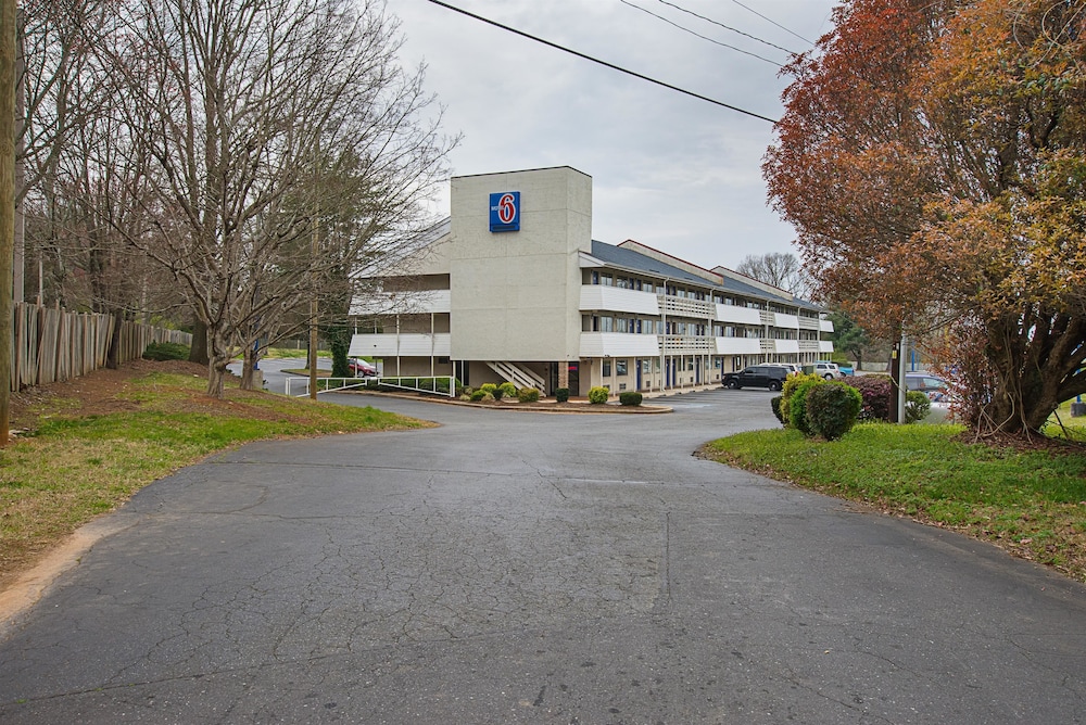 Motel6 Charlotte, NC - Coliseum 48/55