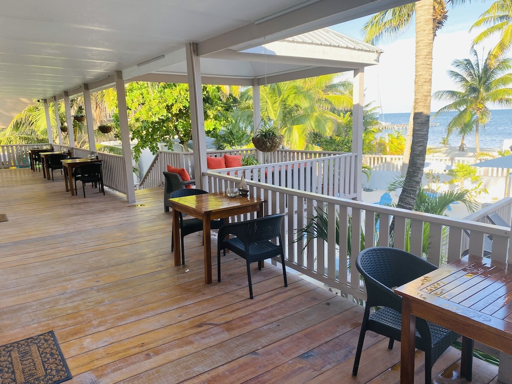 La Isla Resort 50/68