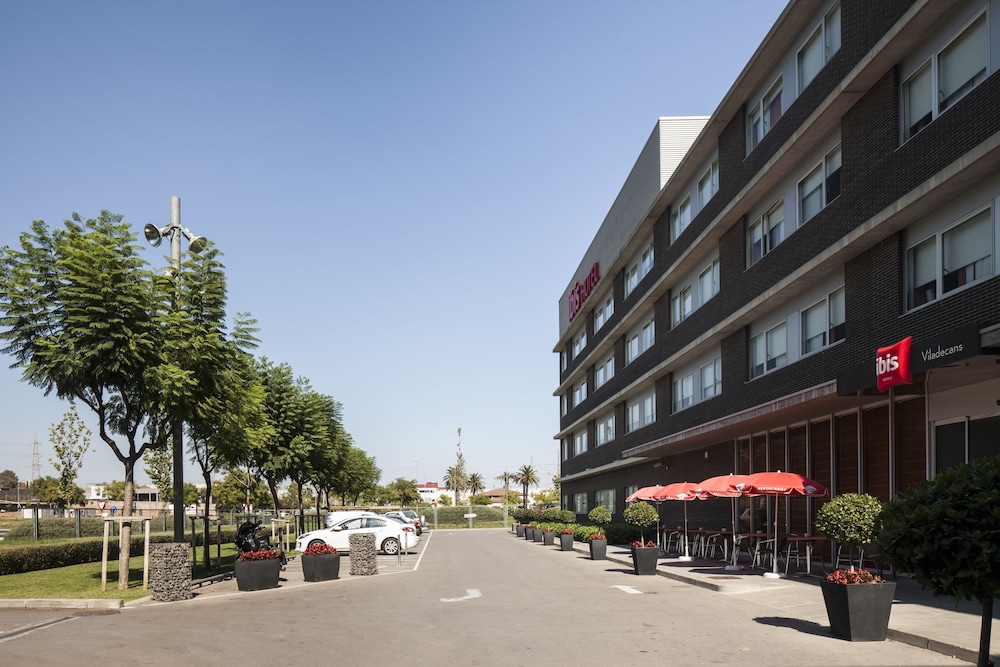 IBIS BARCELONA AEROPUERTO VILADECANS 56/62