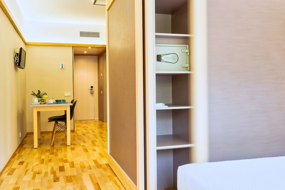Bonanova Suite 33/58