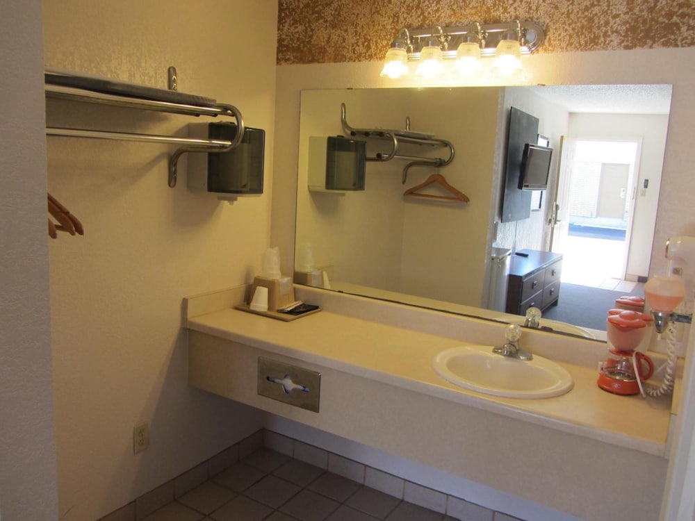 Executive Inn Hebbronville 20/43