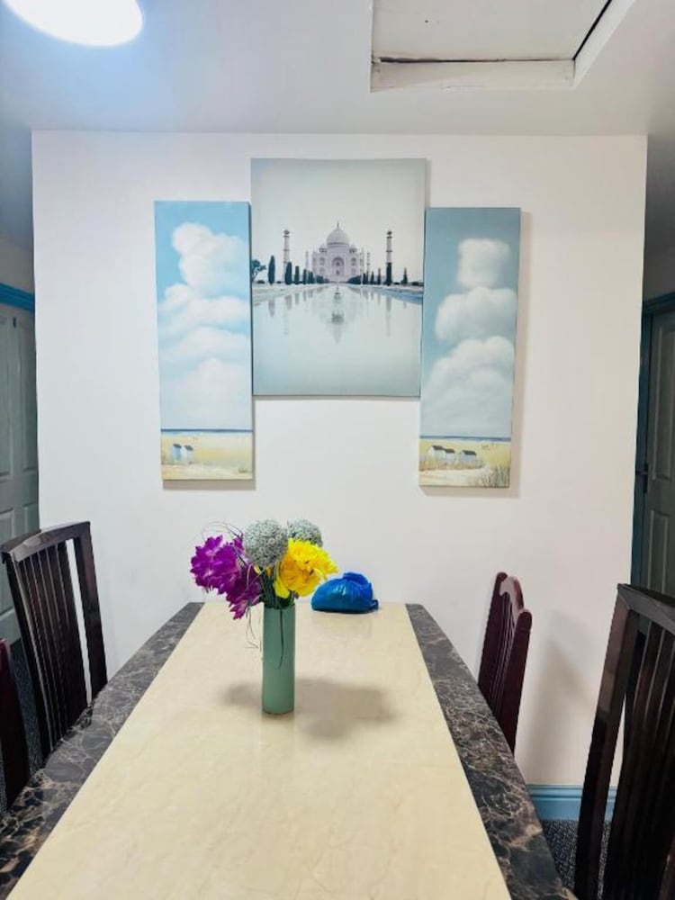 OYO Unique Private Room 17/24
