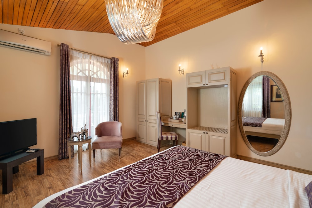 Clove Villa 23/65