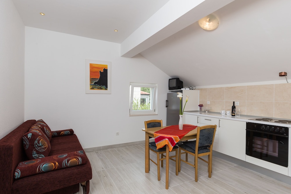 Villa Celenca 39/62