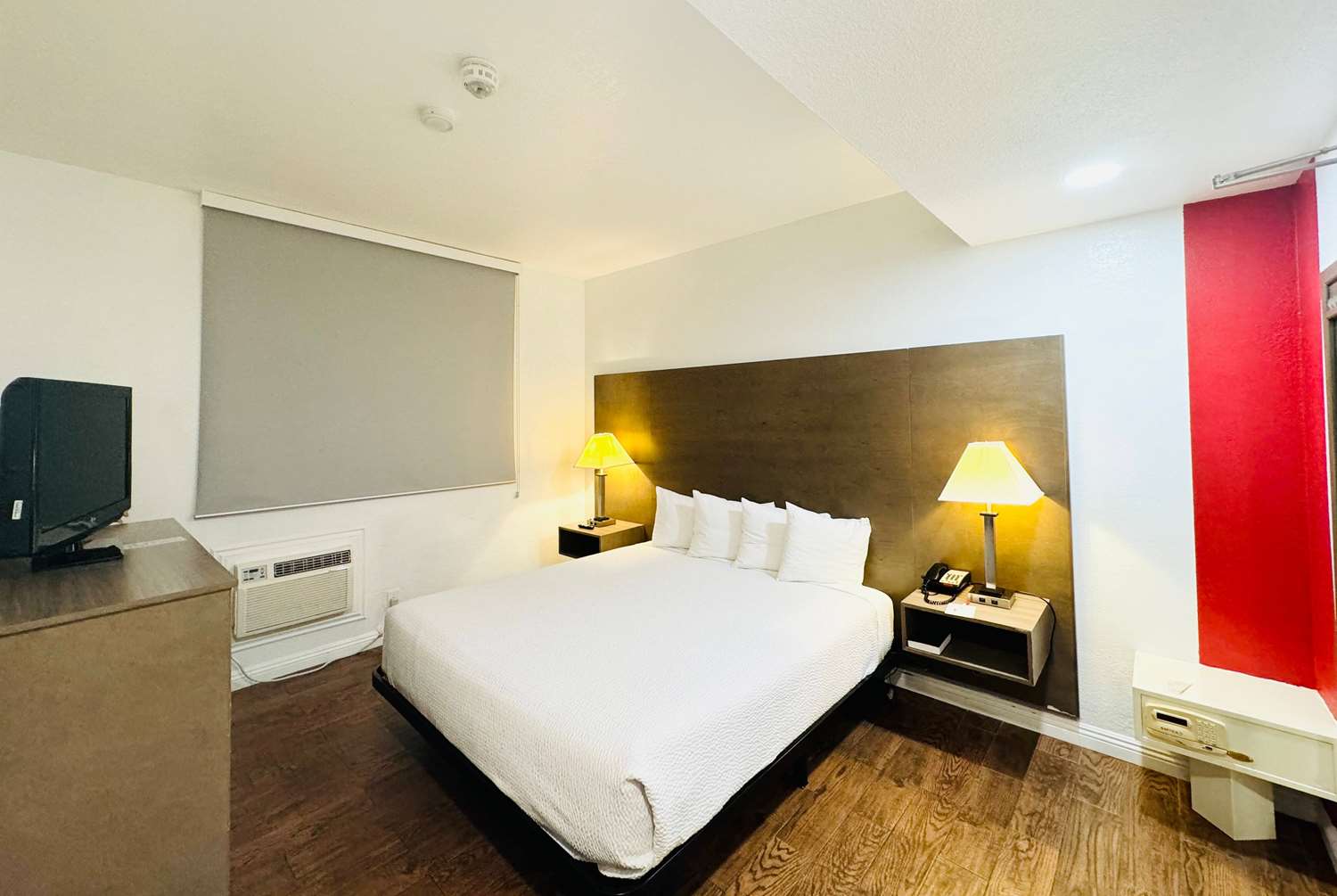 Ramada by Wyndham San Diego Airport 8/42