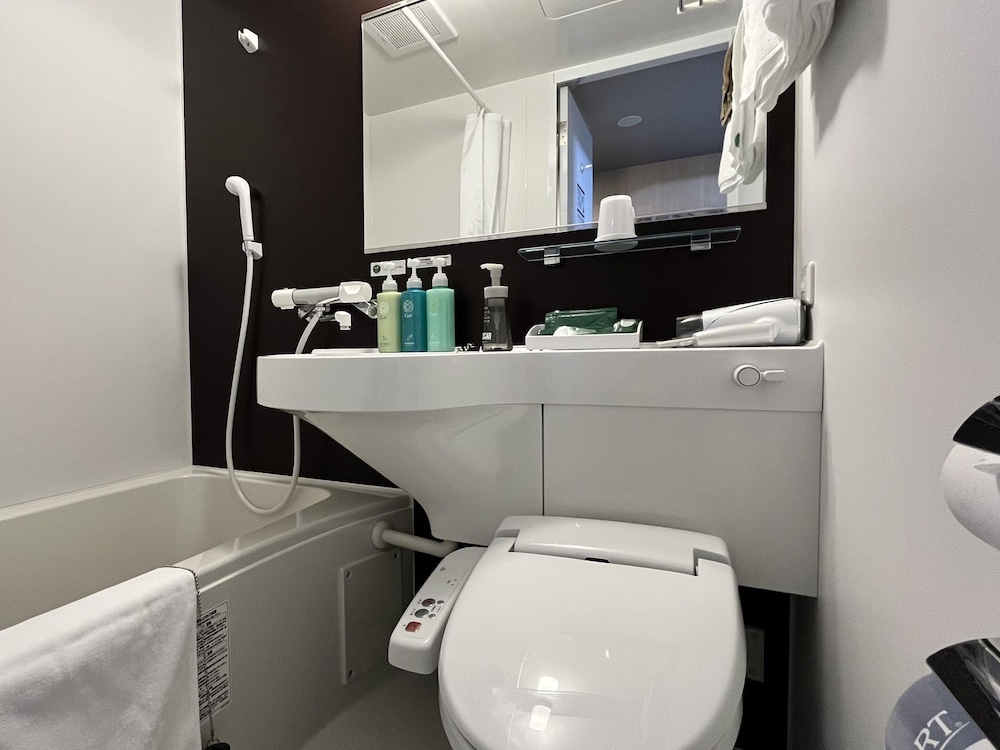 Hotel Route-Inn Miyakonojo 24/25