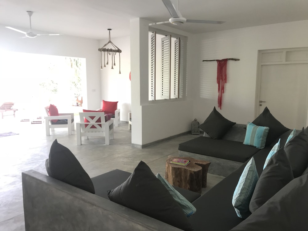 Good Vibes Villas Retreat And Restaurant 17/44