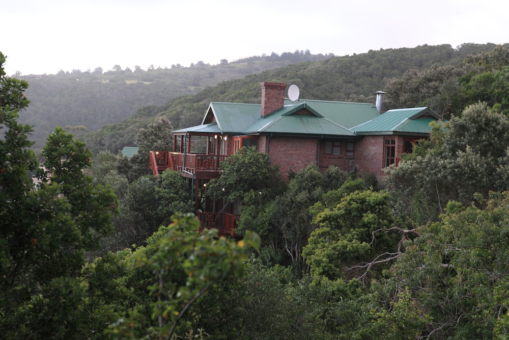 Boardwalk Lodge 6/50