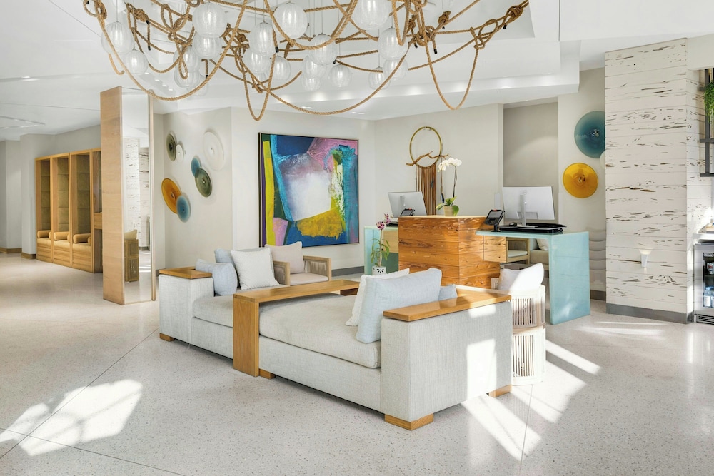 MARRIOTT VACATION CLUB PULSE, SOUTH BEACH 10/62