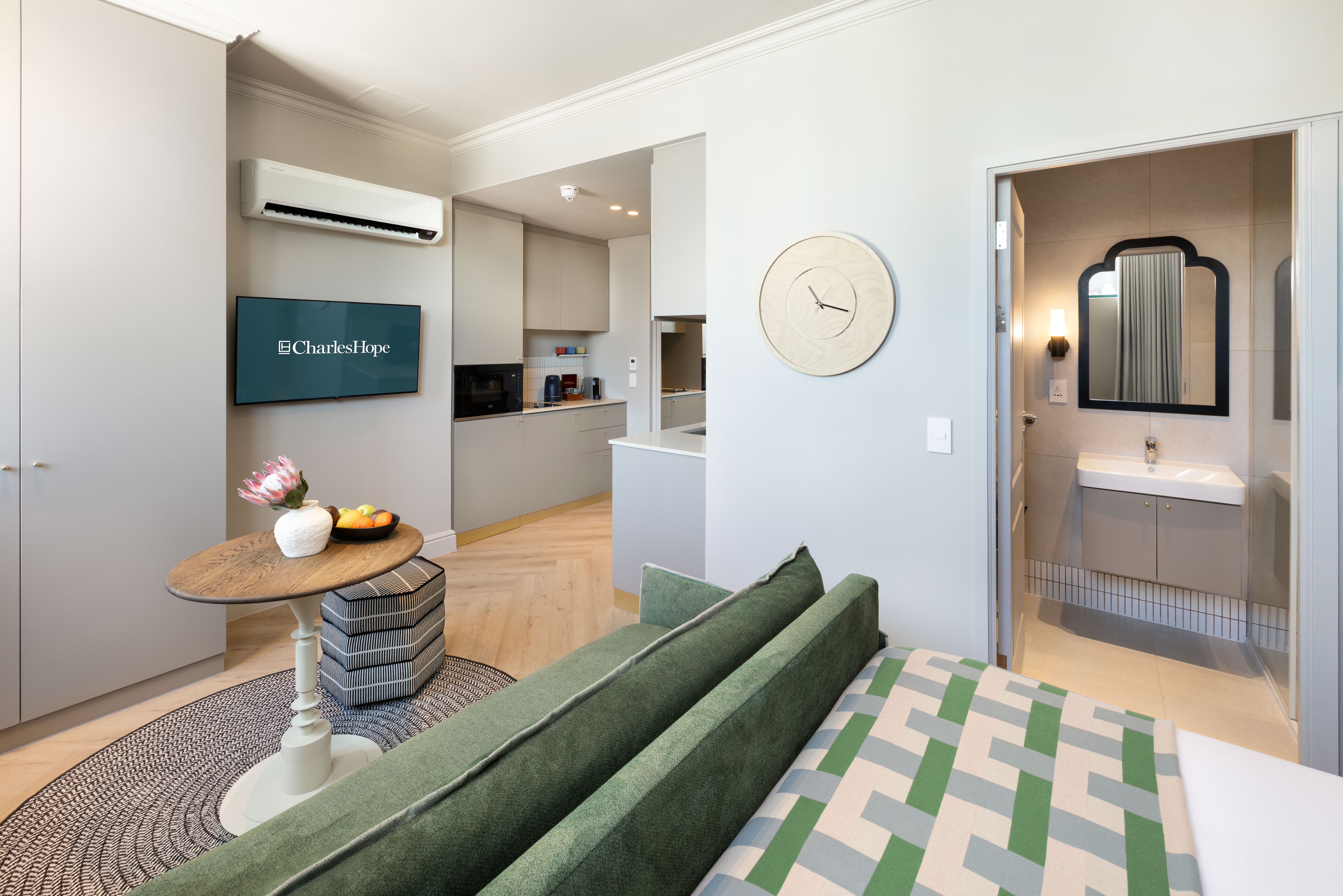 Charles Hope Boutique Hometel 53/69