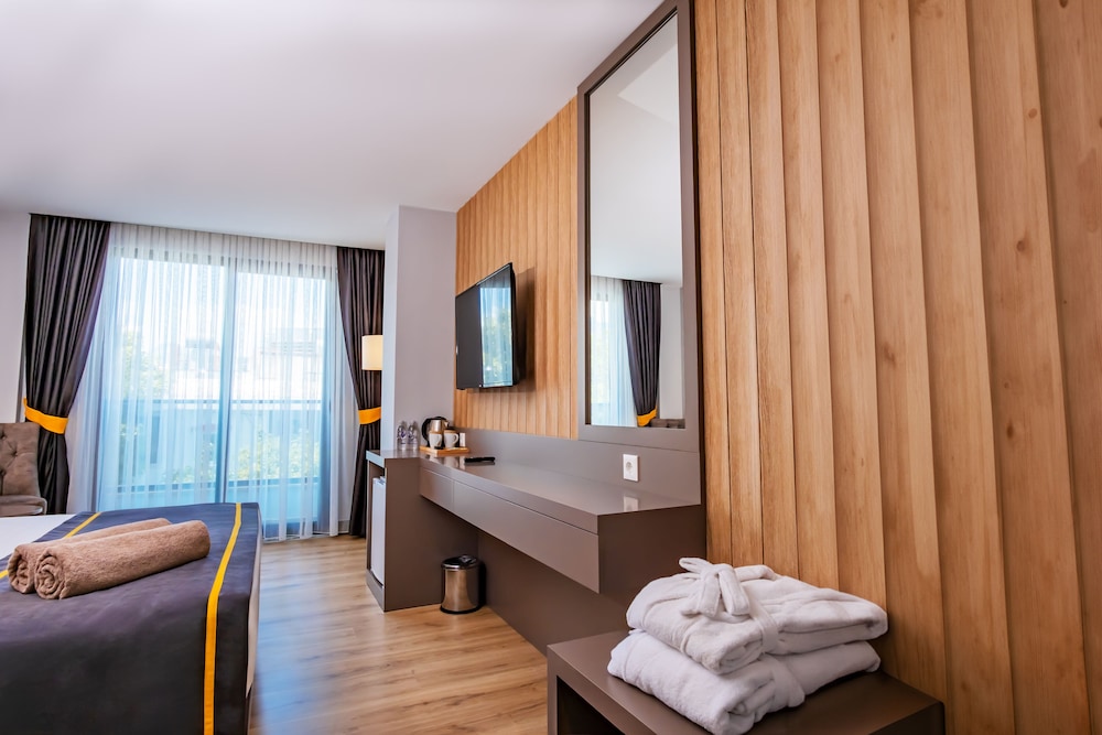 Saint Star Kemer - Adult Only 24/50