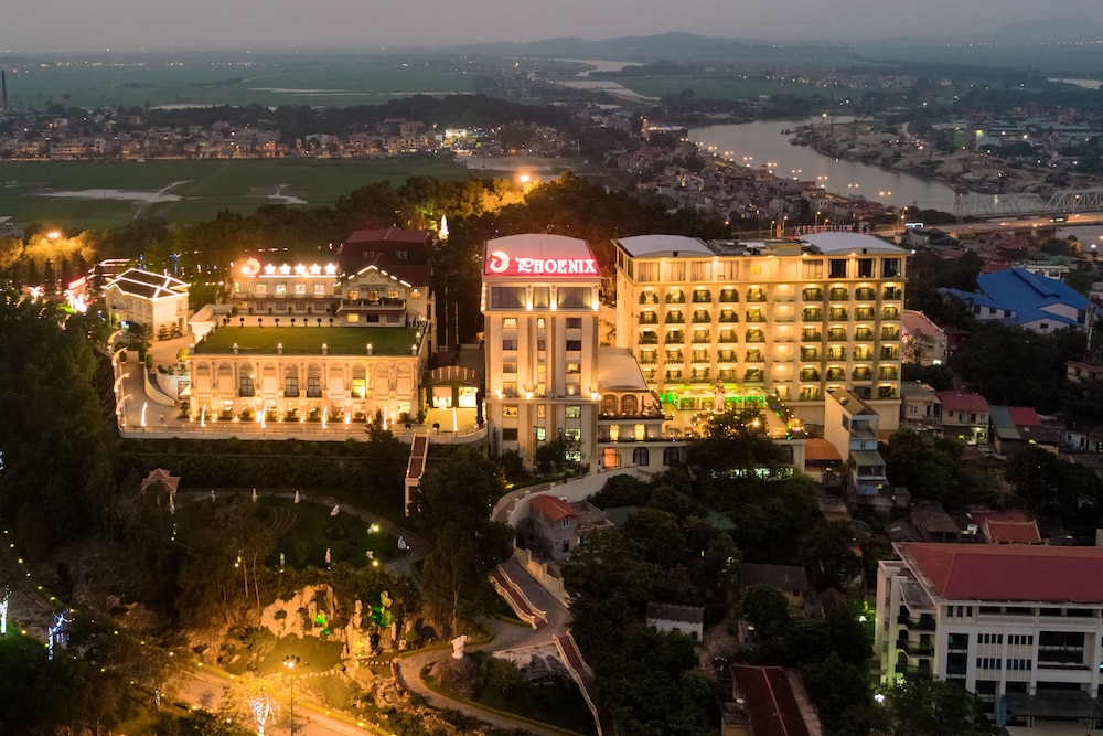 Phoenix Resort Bac Ninh 1/64