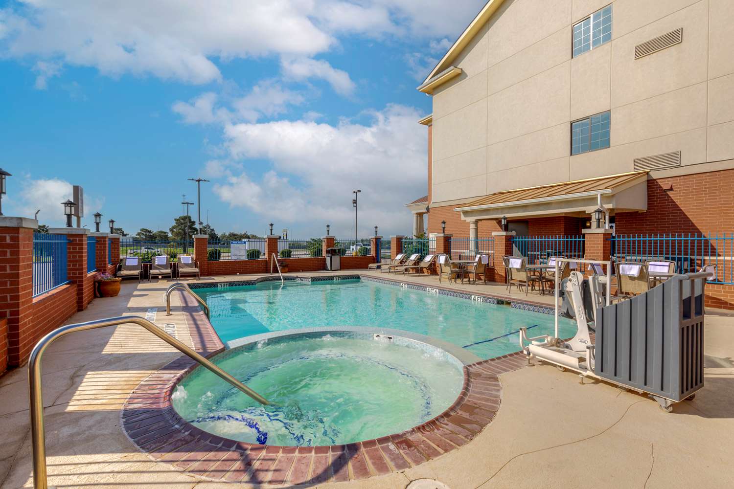 Best Western Plus Sweetwater Inn & Suites 24/24