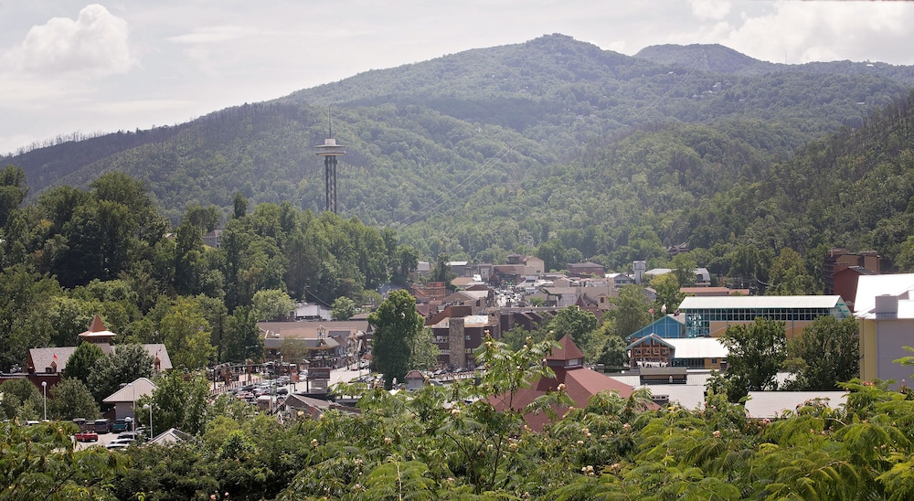 Gatlinburg Chateau Rentals 45/50