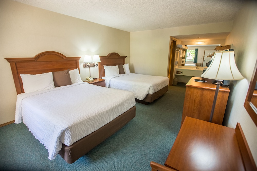 Green Gables Inn 13/43