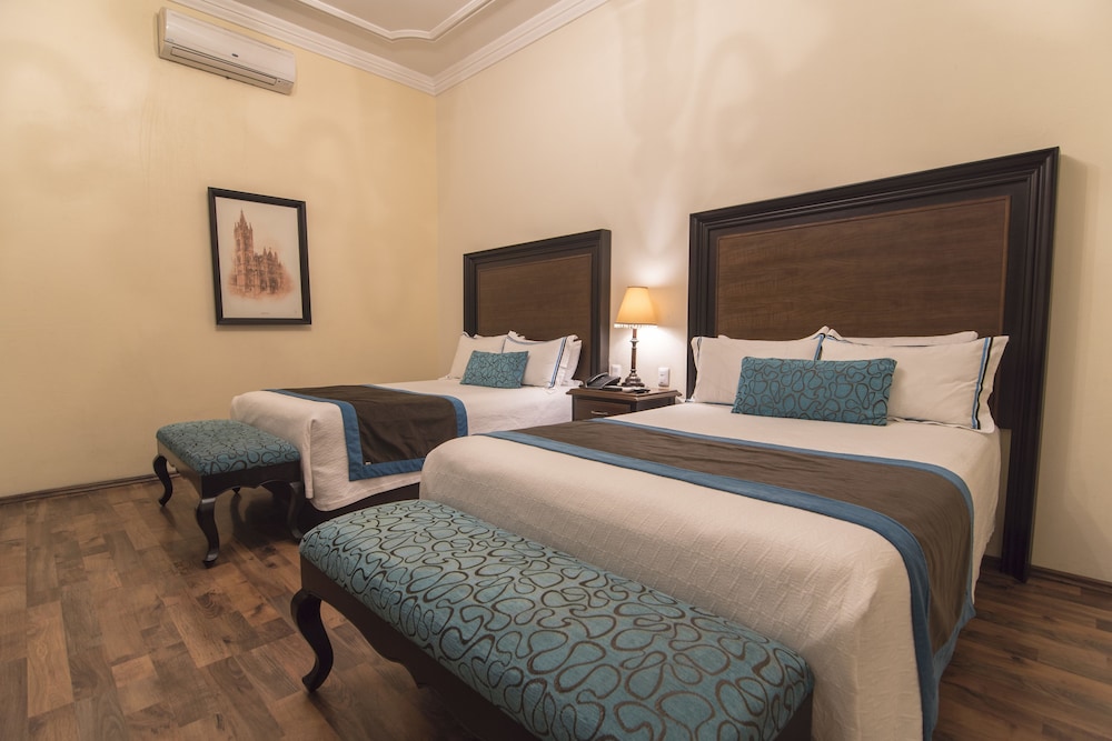 Hotel Morales Historical & Colonial 22/73