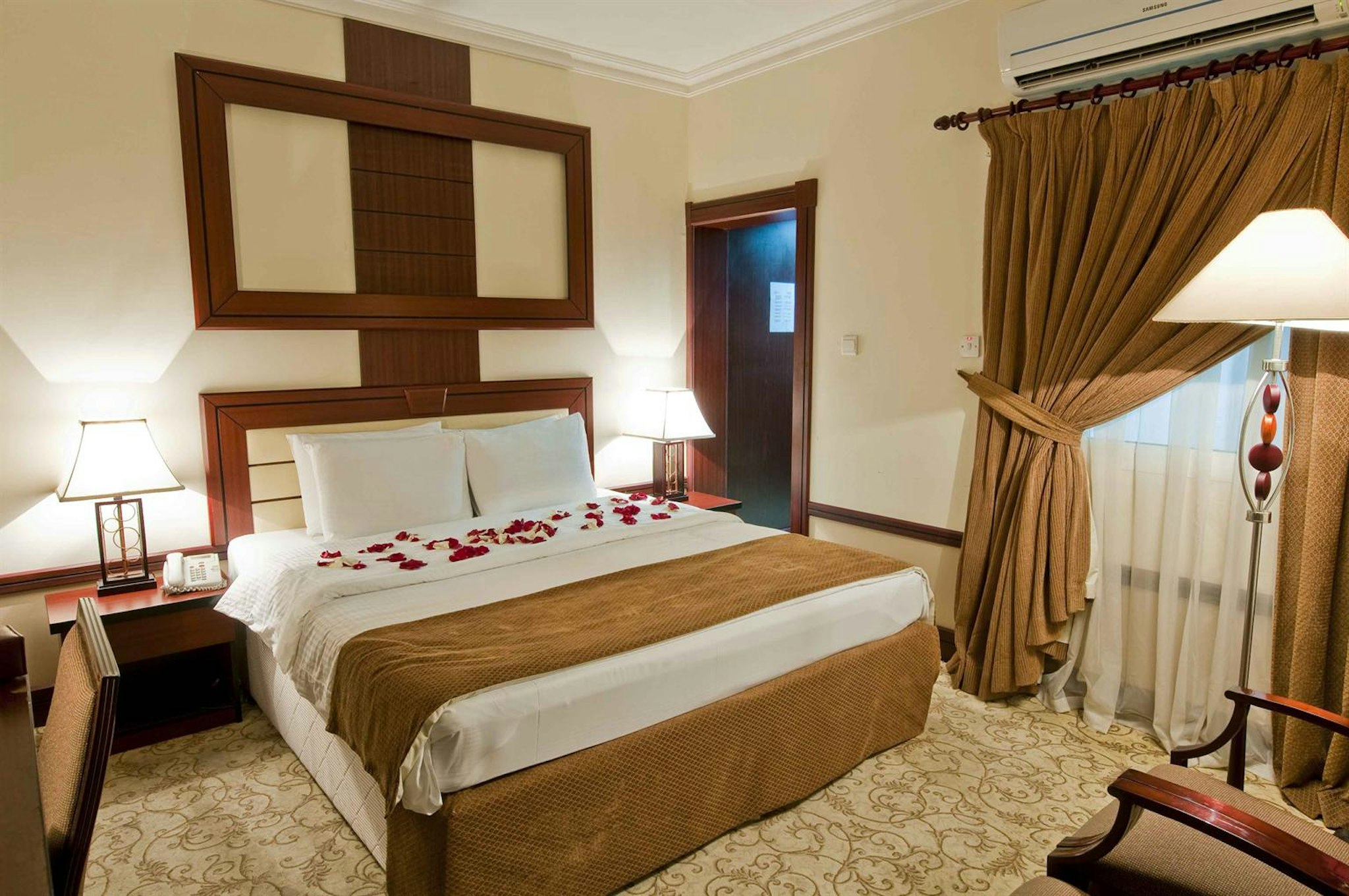 La Villa Palace Hotel 16/18