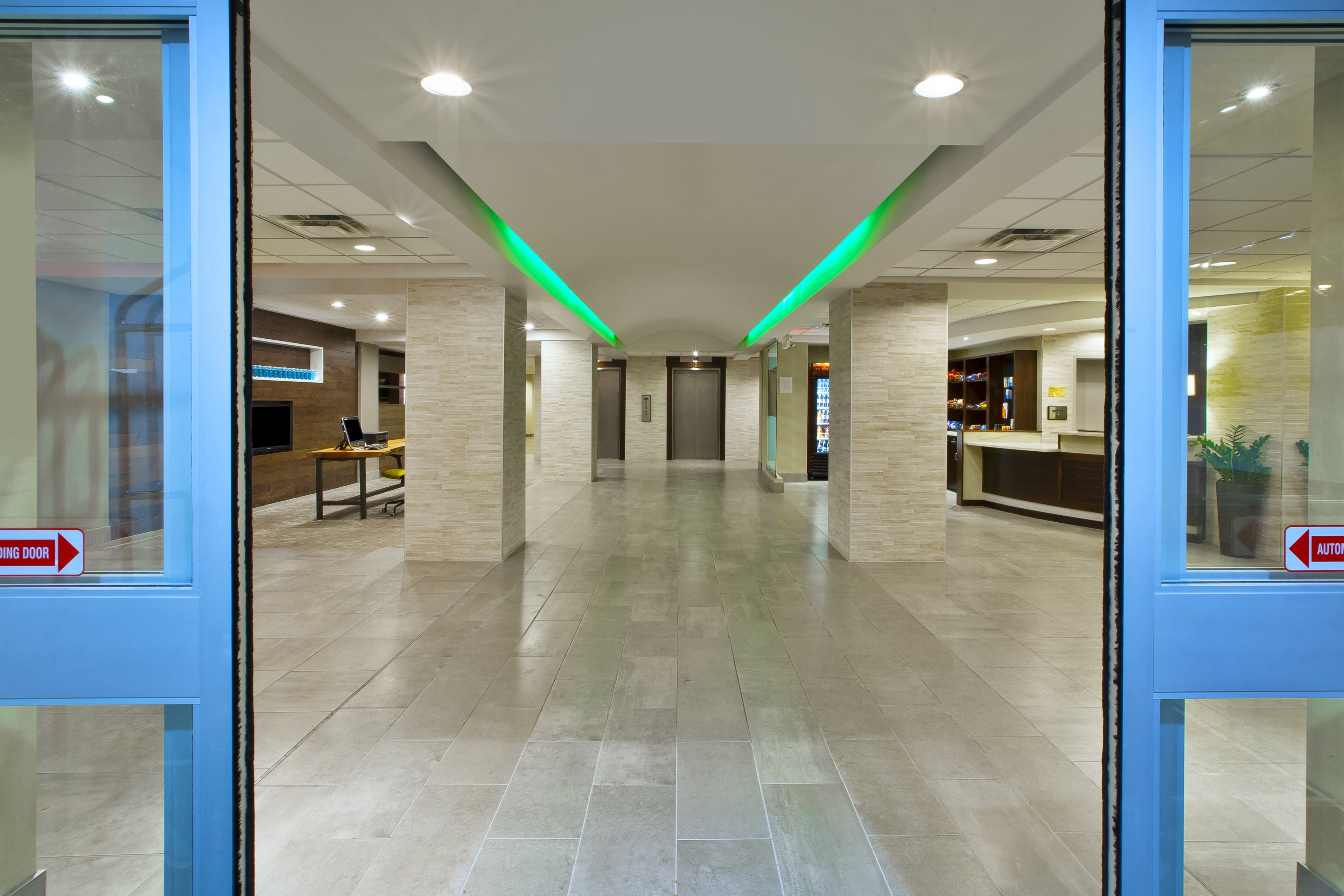 Holiday Inn Columbus Downtown Capital Square 64/65