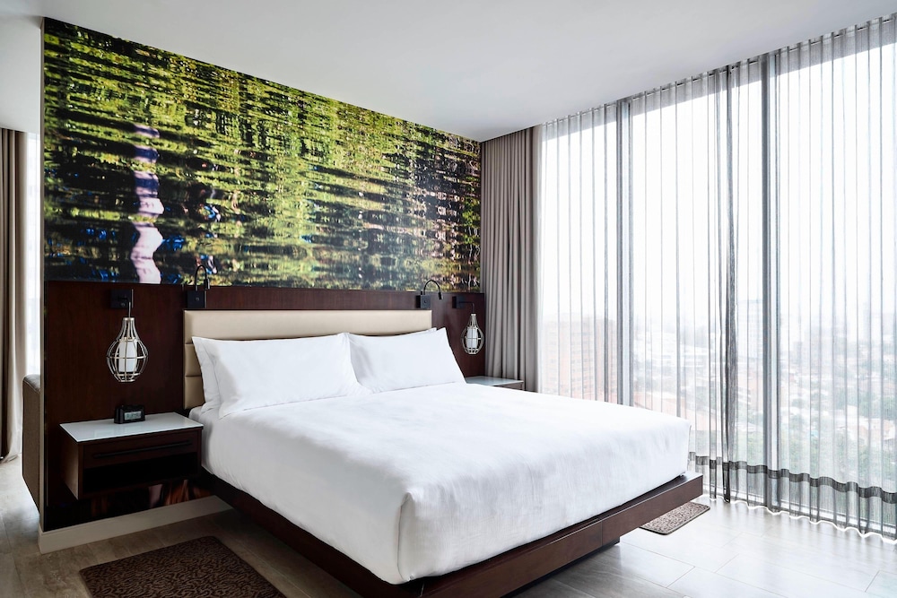 MARRIOTT SANTA CRUZ DE LA SIERRA HOTEL 24/79