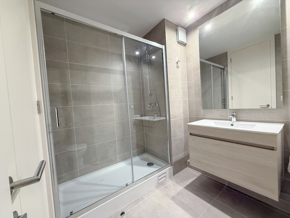 APART HOTEL SPOT SUITES 50/50