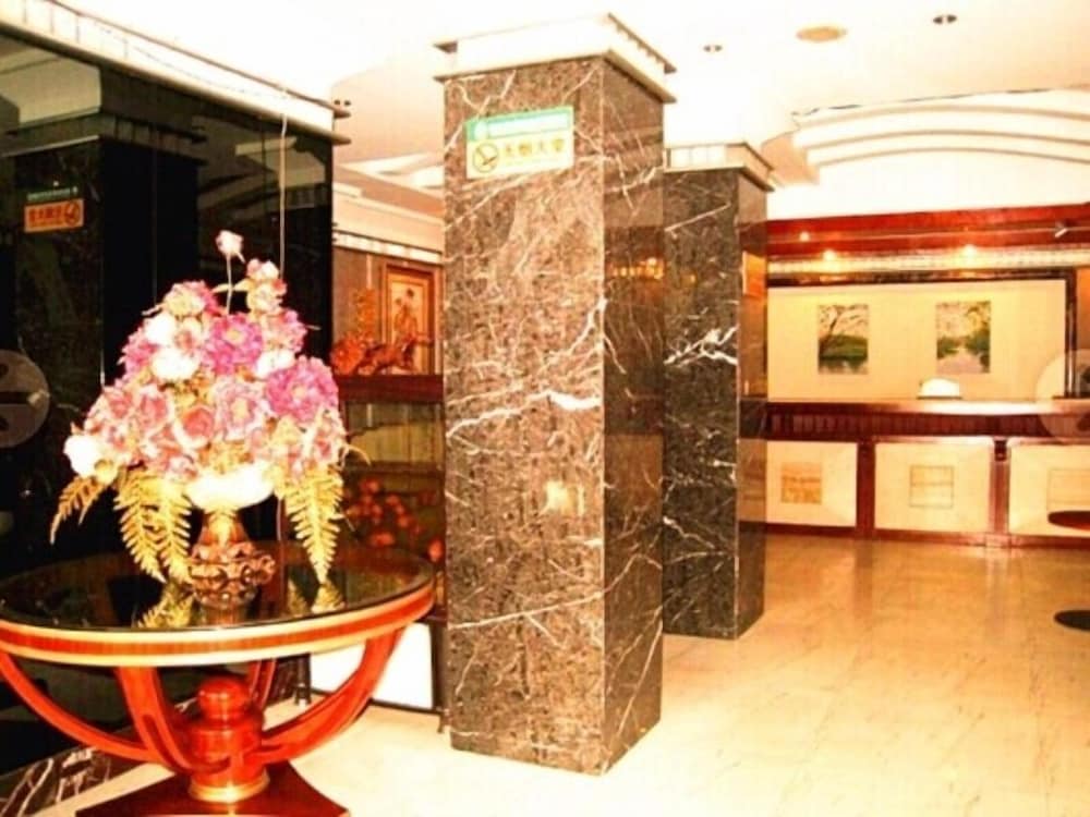 Greentree Inn Harbin Railyway Station Haicheng Street Express Hotel 12/17