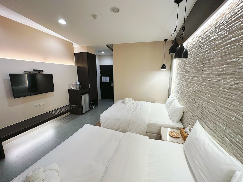 Baishatan Hotel 17/50