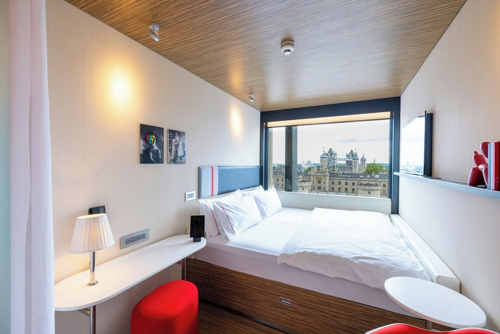 Room, King Bed, Tower View، Citizenm Tower Of London 2/10