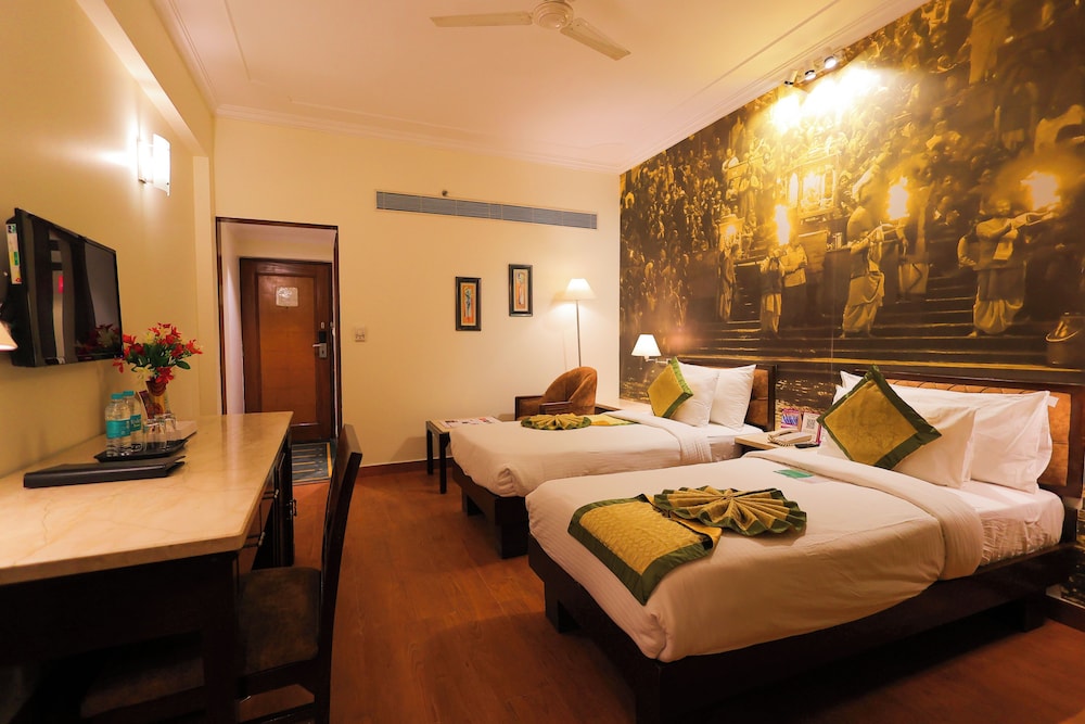 DELUXE, TWIN BEDS