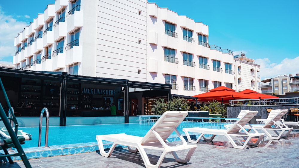 On Hotel 50/60