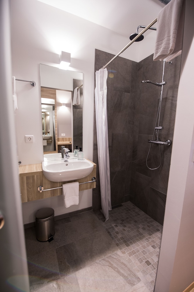 Edda Hotel Laugarbakki 8/79