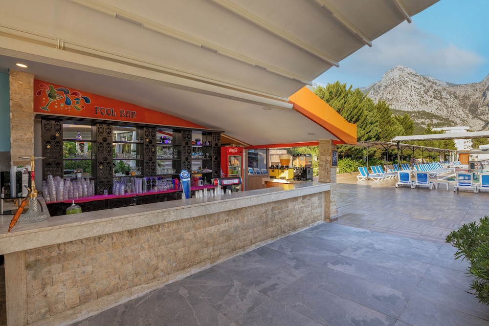 Club Hotel Belpinar 31/50