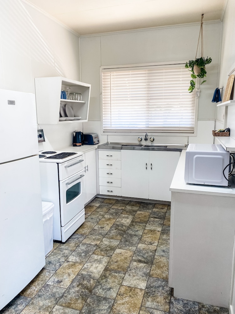 Pacific Sun Bargara Beach Motel 58/78