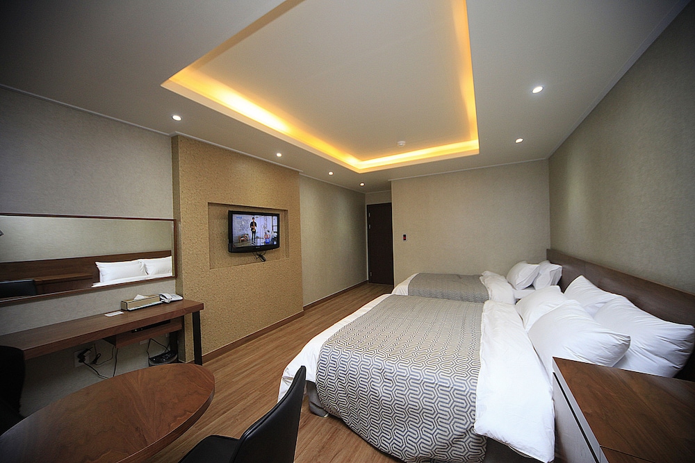 I-Check Hyunjin Hotel 28/67