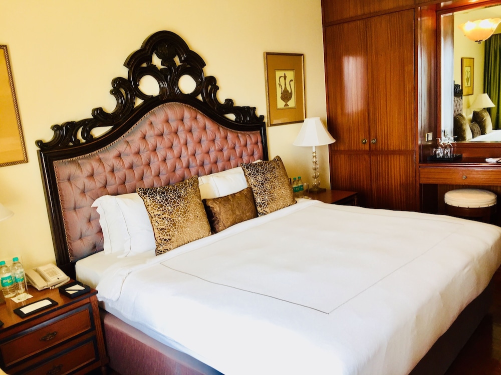 TAJ KRISHNA 25/84