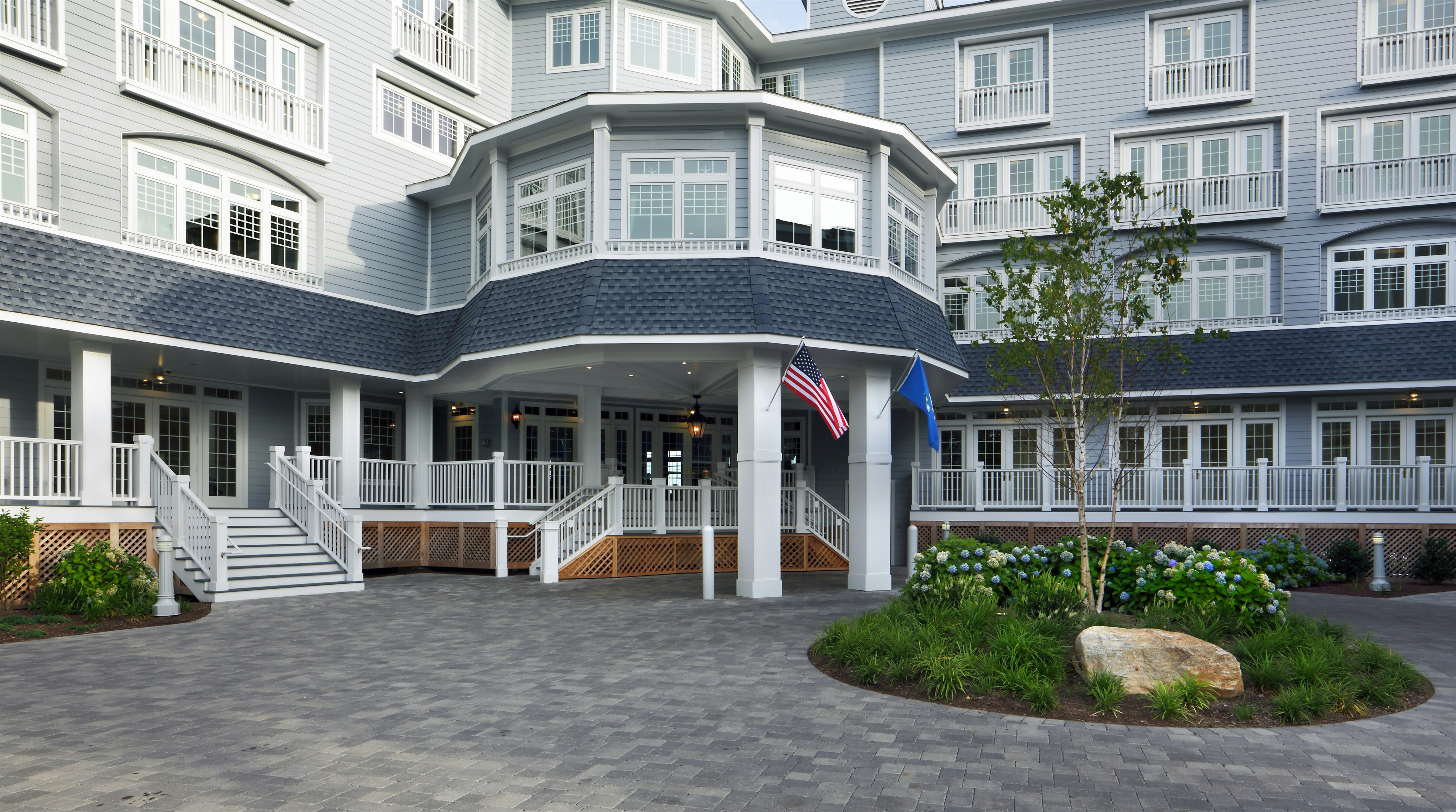 Madison Beach Hotel, Curio Collection by Hilton 77/88