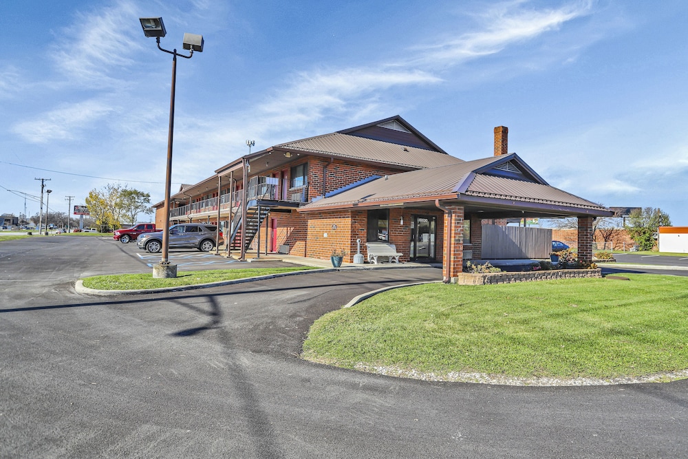 Bridgeview Inn 18/26
