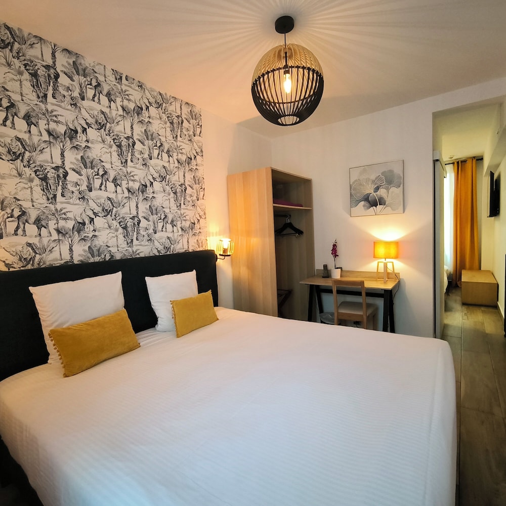 Hotel Le Twelve 14/50