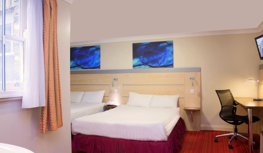 Comfort Inn Victoria 12/35